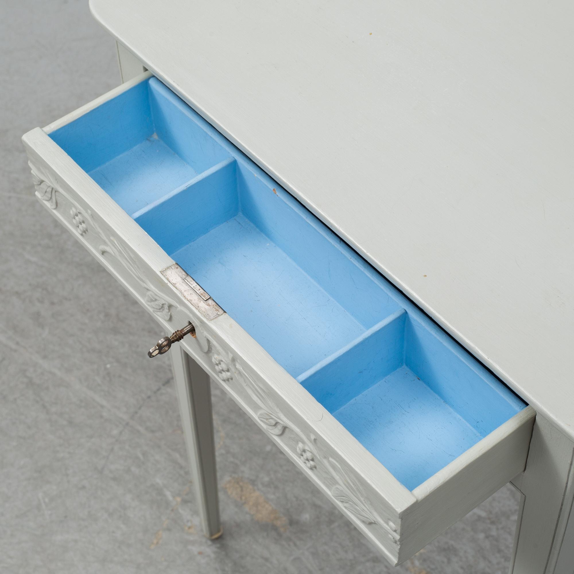 DAMARBETSBORD, sengustavianskt, 1800-talets början.