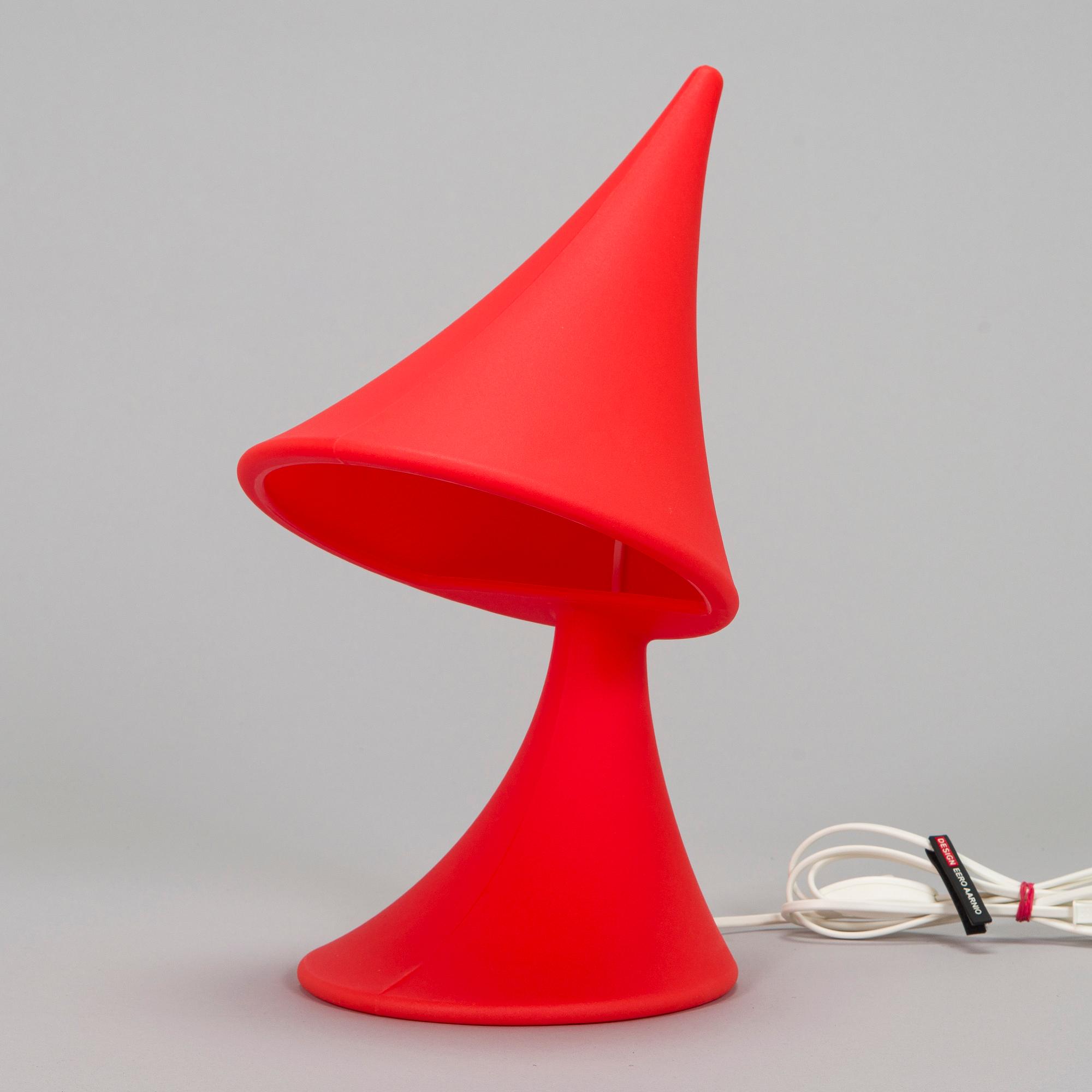 Eero Aarnio, pöytävalaisin, "Nukkumatti, Melaja Oy 2010.