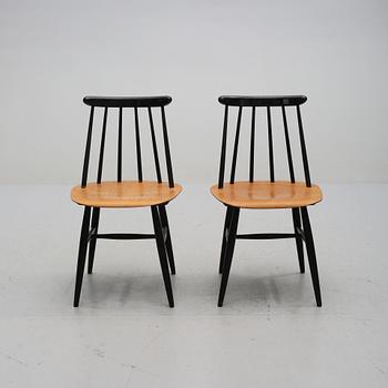 STOLAR, ett par, "Fanett", Ilmari Tapiovaara, Edsbyverken, formgiven 1955.