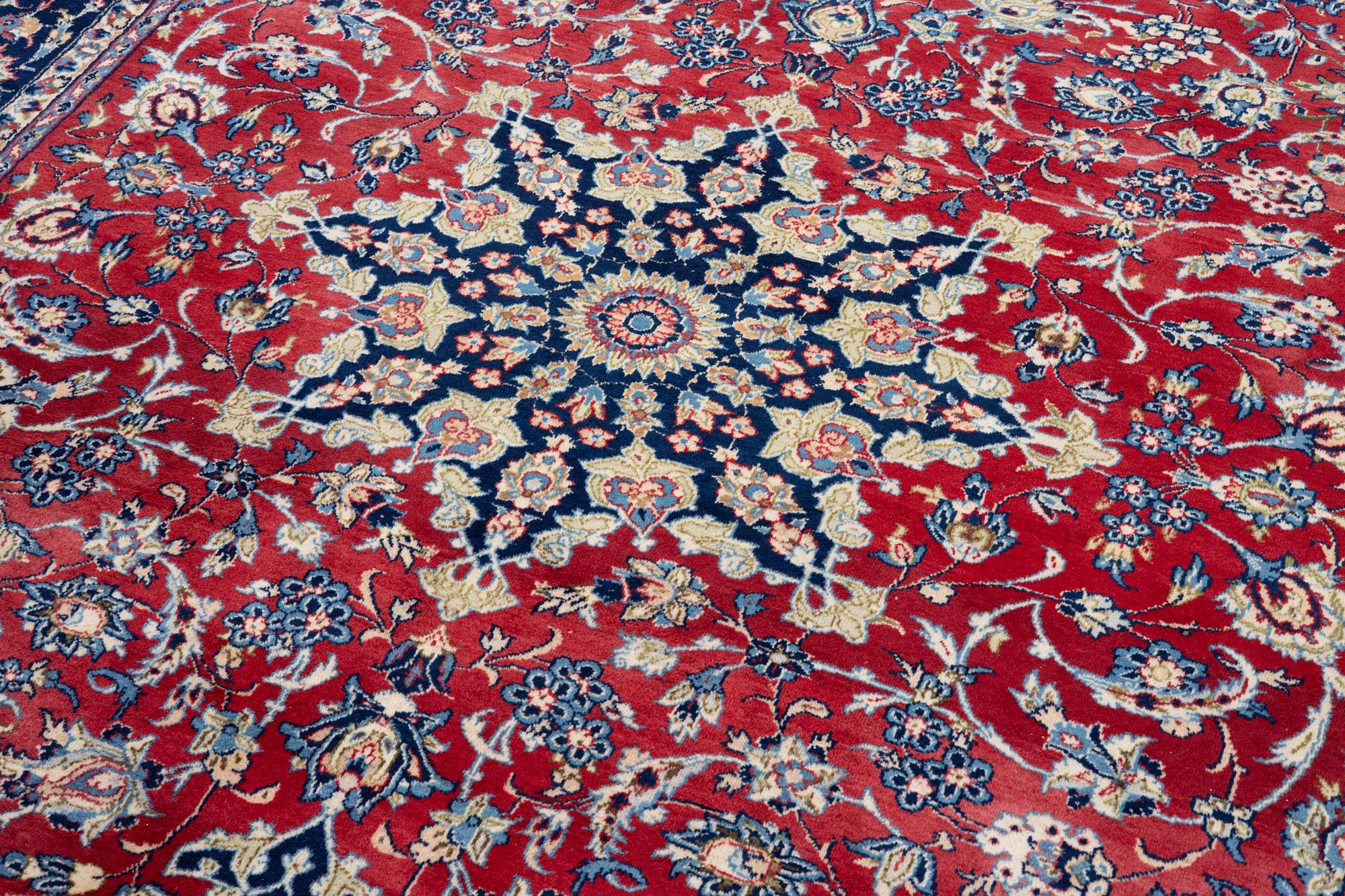 Matta, Najafabad, ca 370 x 260 cm.