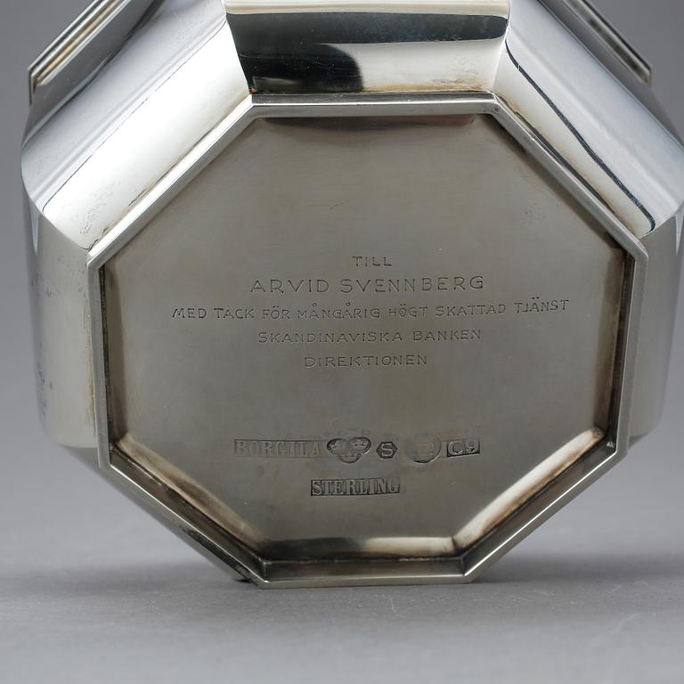 SKÅL, sterlingsilver, Borgila, Stockholm, 1953. Vikt ca 370g.