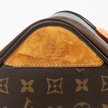 Louis Vuitton, Luggage/cabin bag, "Pégase 45", 2009.