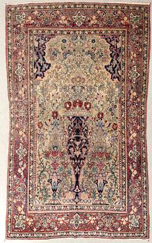 Rug Mobarekeh Isfahan circa 1900  203x137 cm.