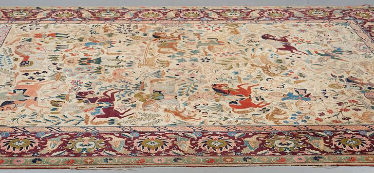 A CARPET, a semi-antique Tabriz figural, ca 327-333,5 x 236,5-240 cm.