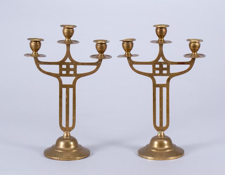 KANDELABRAR, ett par, Jugend. 1900-talets början.