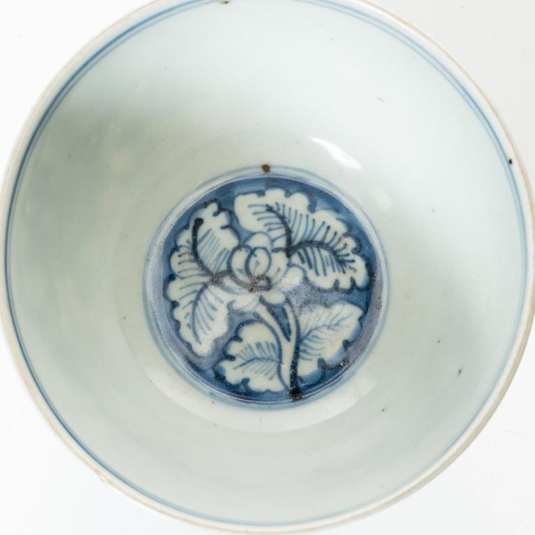 Two blue and white bowls, Ming dynasty (1368-1644).