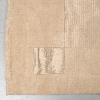 A CARPET, loomed, India, ca 275 x 200 cm.