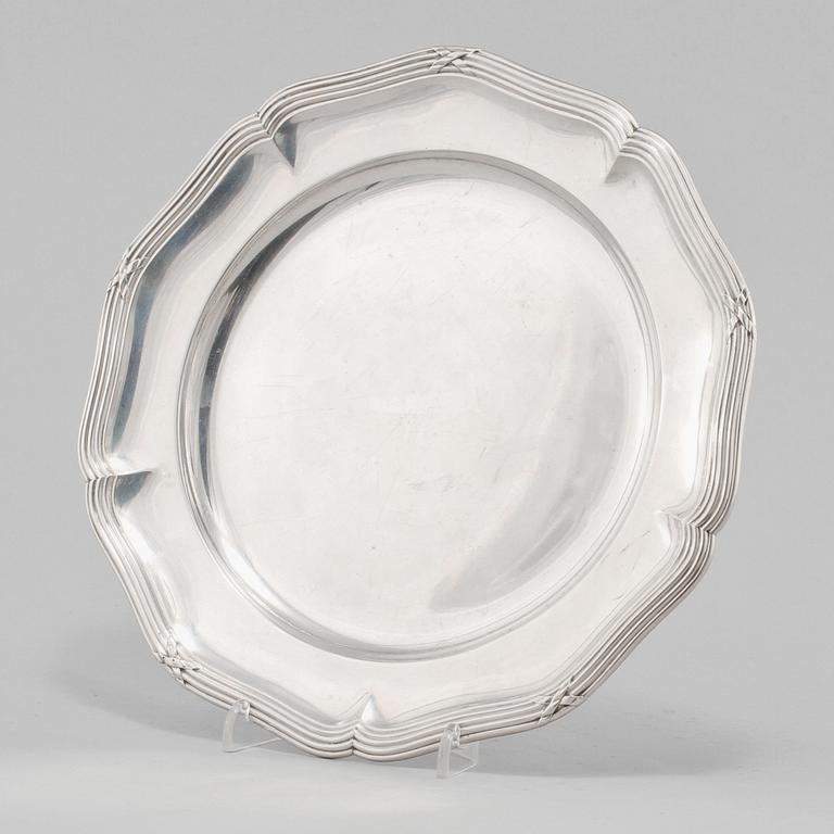 FAT, silver, Möllenborg, Stockholm, 1913. Vikt 395 g.