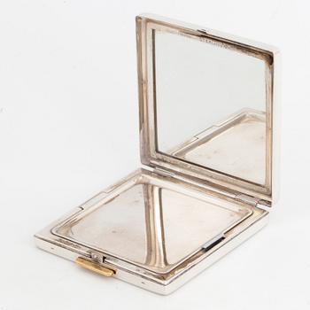 Puderdosa silver och 14K guld med fasettslipade safirer.