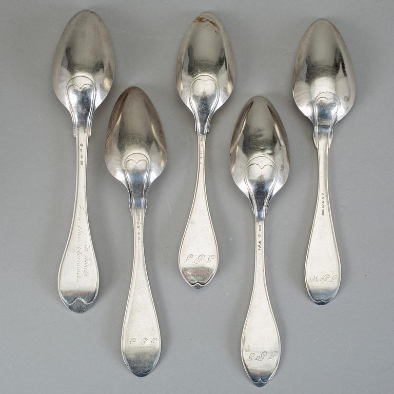 SKEDAR, 5st, silver, bla Alexander Magnus Lundström, Visby, 1843. Vikt ca 273g.