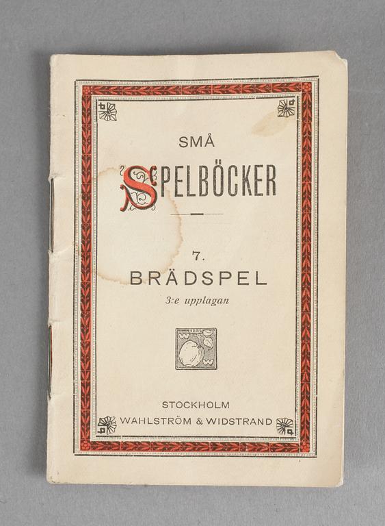 BRÄDSPELSMARKER/BACKGAMMON, 15 + 15 delar, 1800-tal.