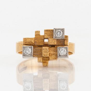 Björn Weckström, ring, "Diamantstad", 18K guld med briljantslipade diamanter.