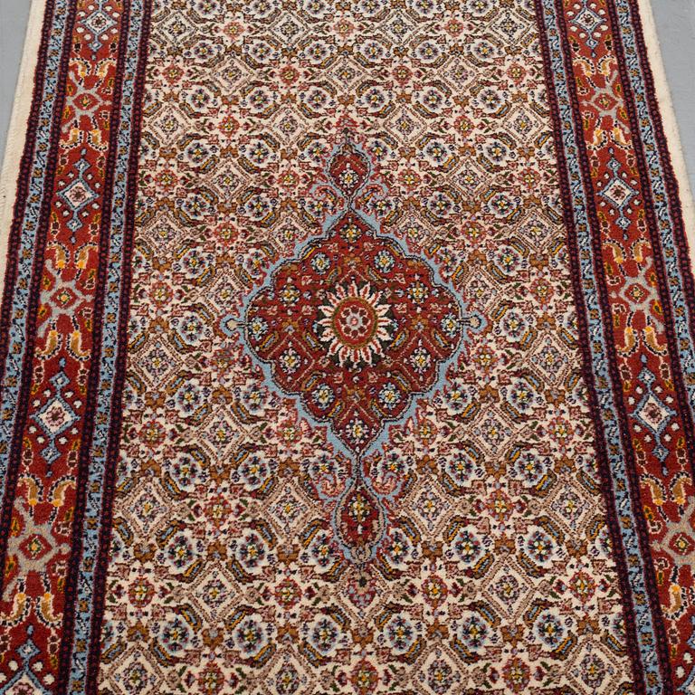 GALLERIMATTA, Moud, ca 392 x 80 cm.