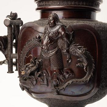 Rökelsekar, brons, Japan, Meiji (1868-1912).