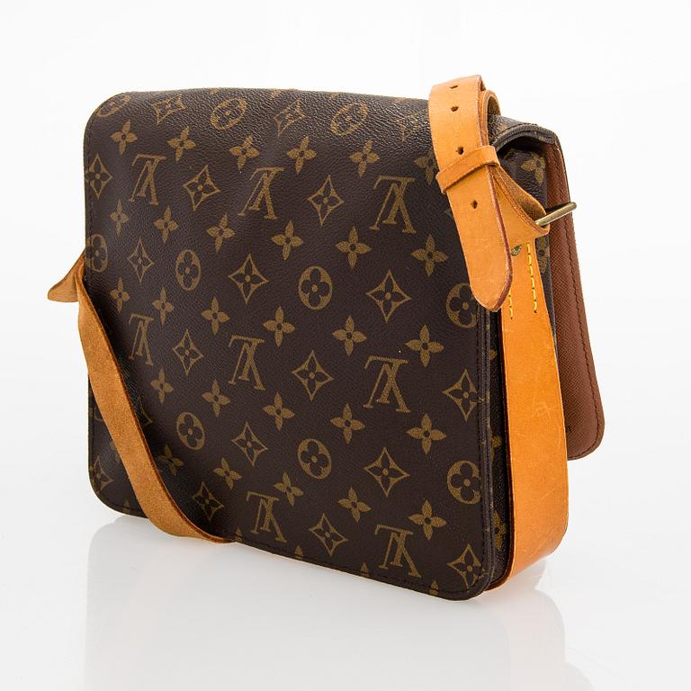 Louis Vuitton, a Monogram 'Cartouchière' bag.