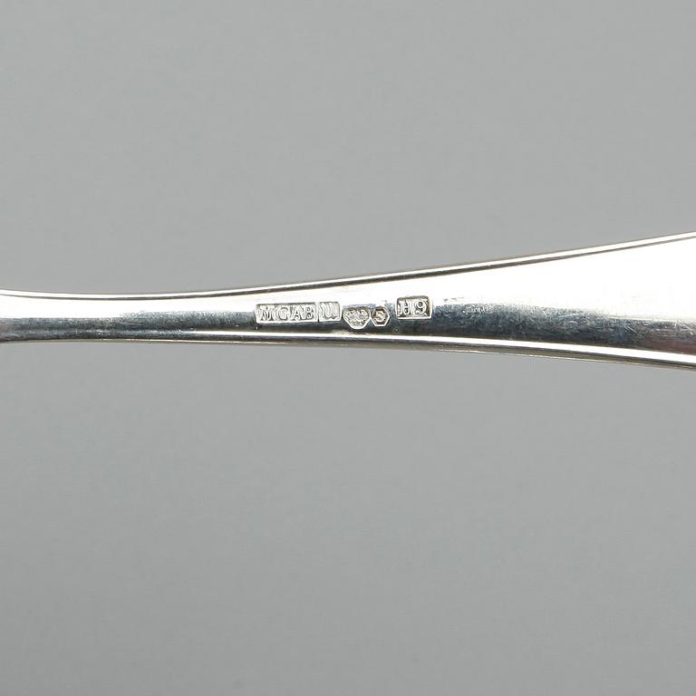 BORDSSKEDAR, 12 stycken, silver, "Disa", Linus Holst, MGAB Uppsala, 1950-tal. Total vikt ca 432 gram.