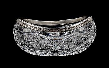 JARDINJÄR, kristall samt silver, 1900-talets första hälft.