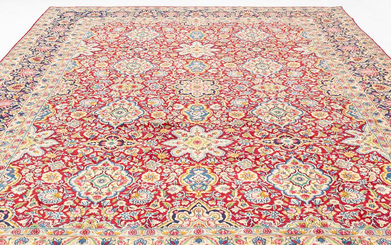 A Kerman carpet, 438 x 298 cm.