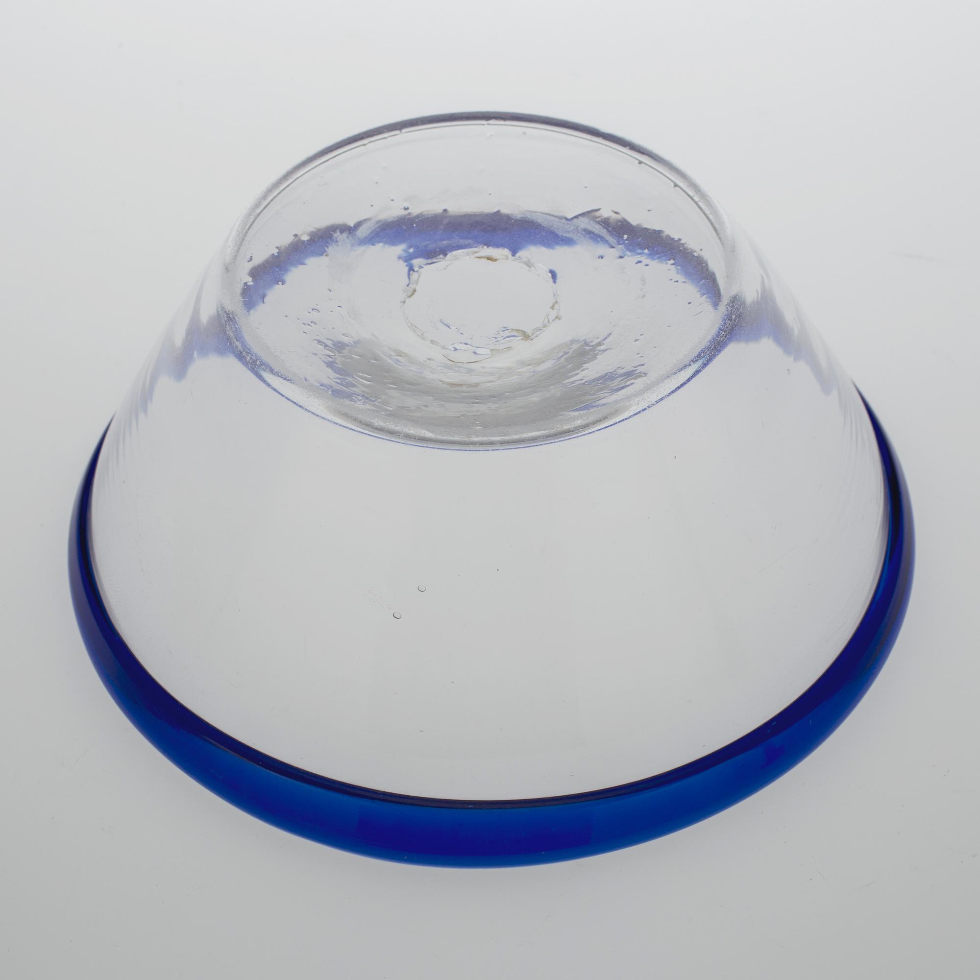 FILBUNKSSKÅLAR, 13 st, glas, troligen Bergdala glasbruk, 1900-tal.