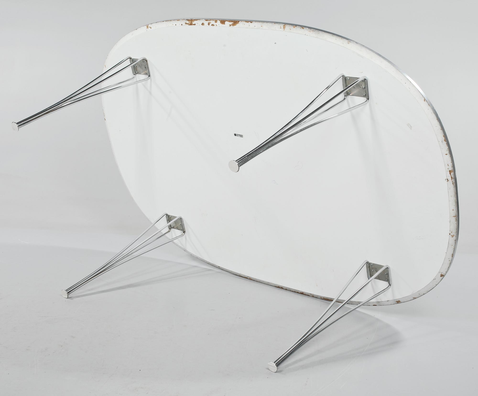 BORD, "Superellipse", Bruno Mathsson och Piet Hein, Bruno Mathsson International, 1987.