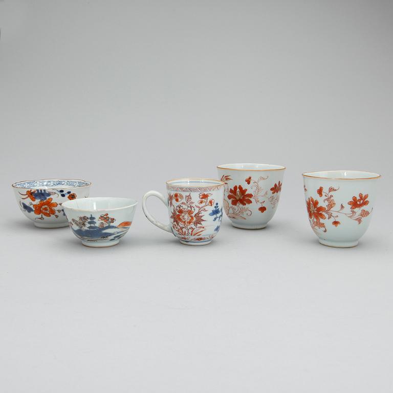 KOPPAR, 5 st, porslin, Kina, 1700-tal.