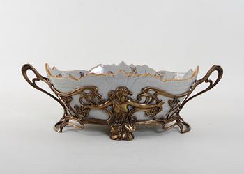 JARDINIERE, porslin och mässing, jugendstil, 1900/2000-tal.