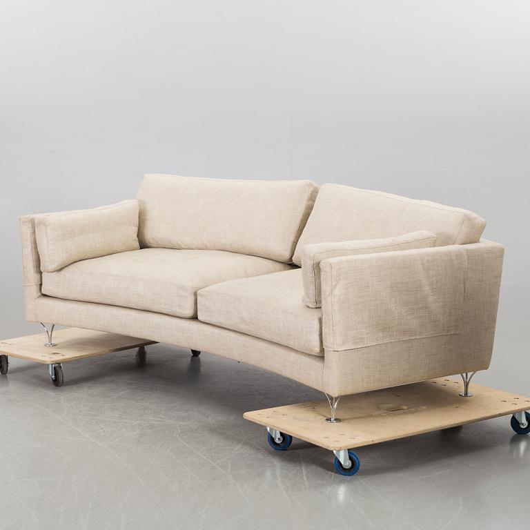 ARNE NORELL, soffa "Deep" design Marie Norell-Möller och Thomas Möller 2011.