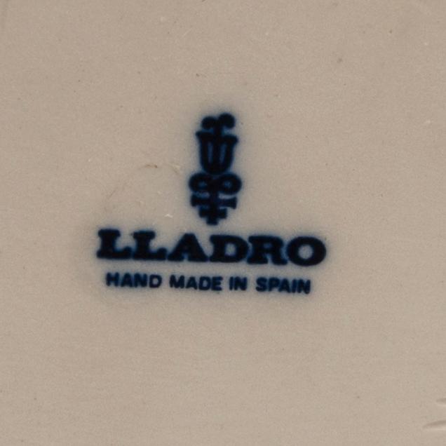 Figurin Lladro Spanien 1900-talets andra hälft porslin.