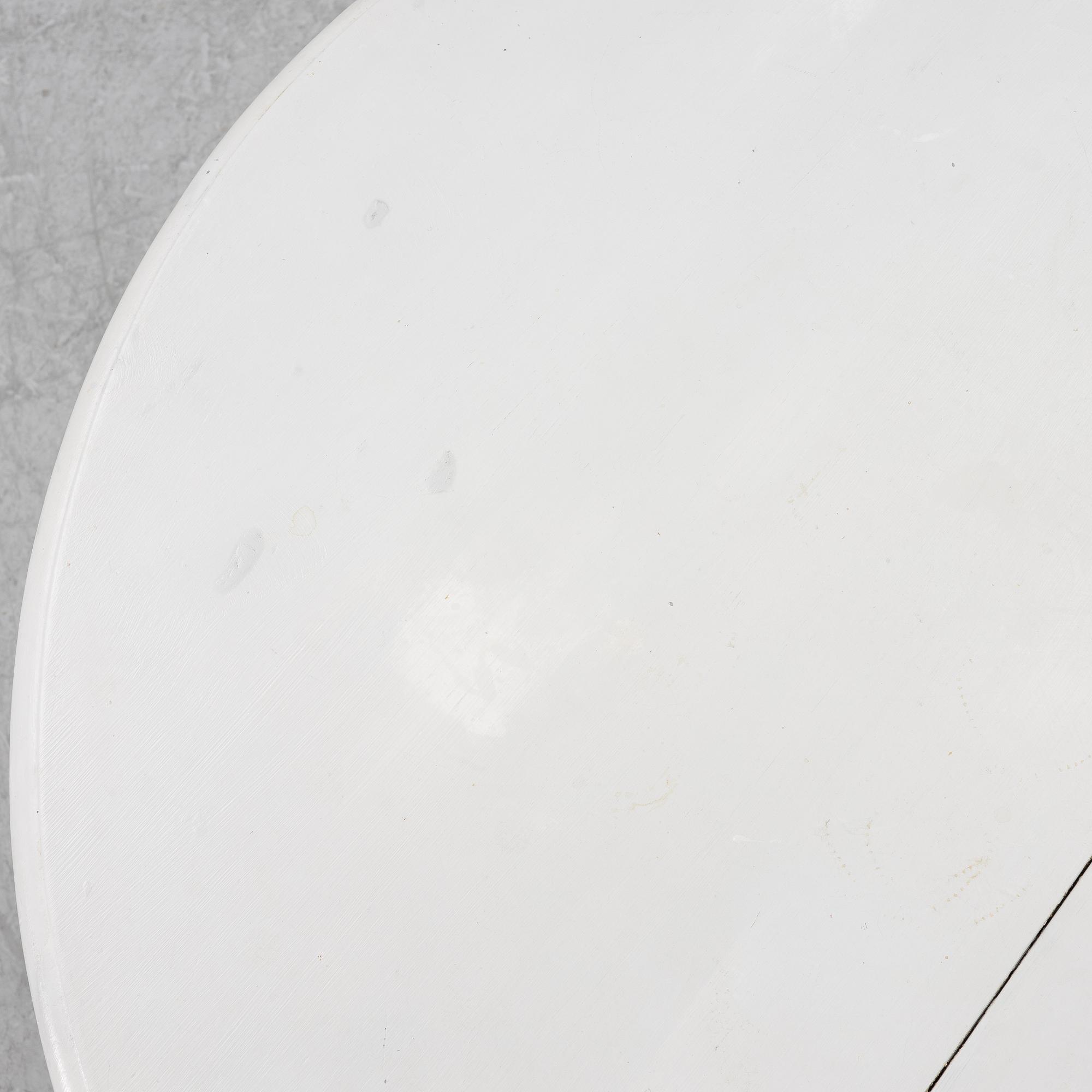 Matbord, 8 stolar, senbarockstil, 1900-tal.