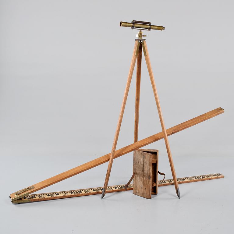 MÄTINSTRUMENT, F J Berg, Stockholm, omkring sekelskiftet 1900.