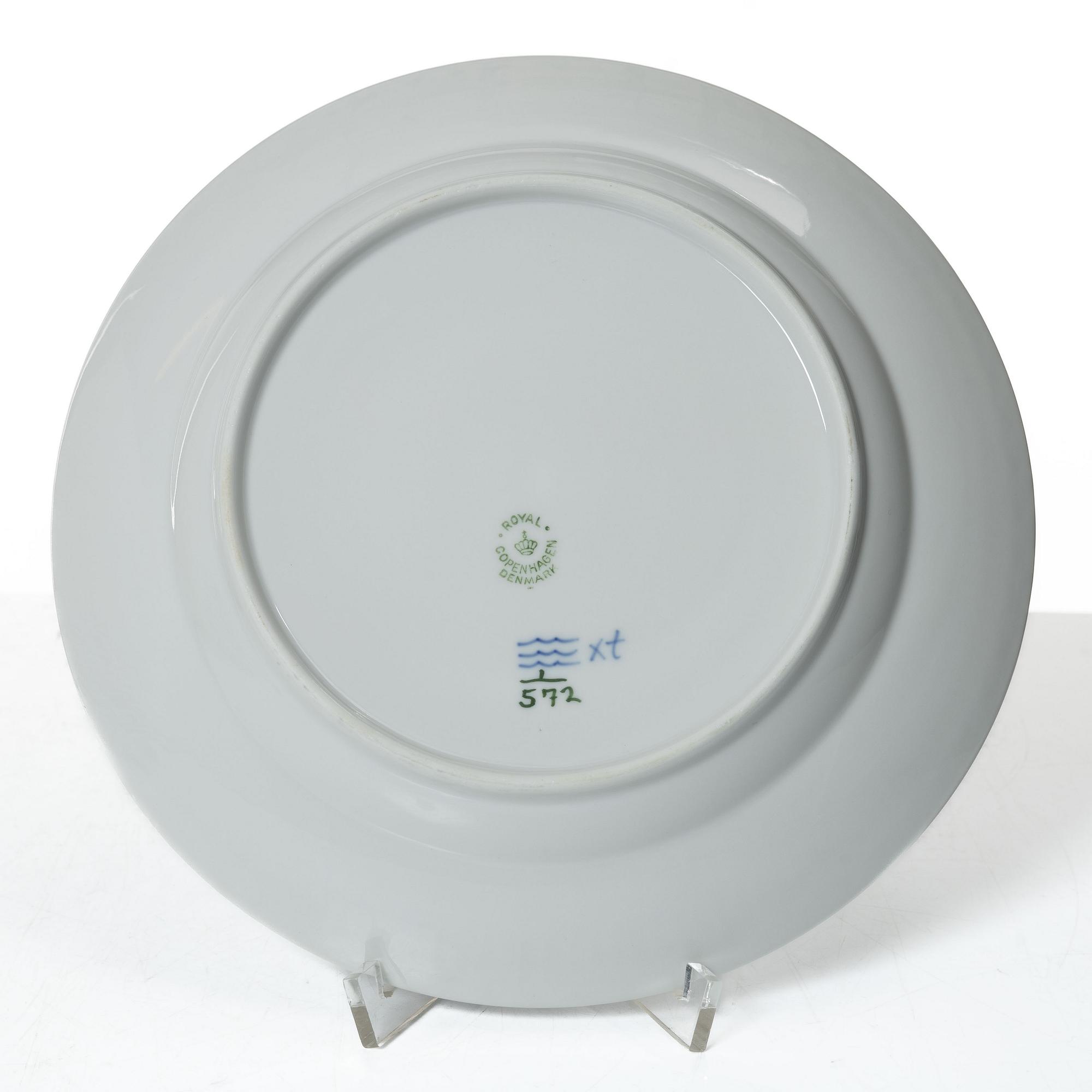 Royal Copenhagen, a set of twelve porcelain appetizer plates, 'Musselmalet' / 'Blue Fluted', Denmark.