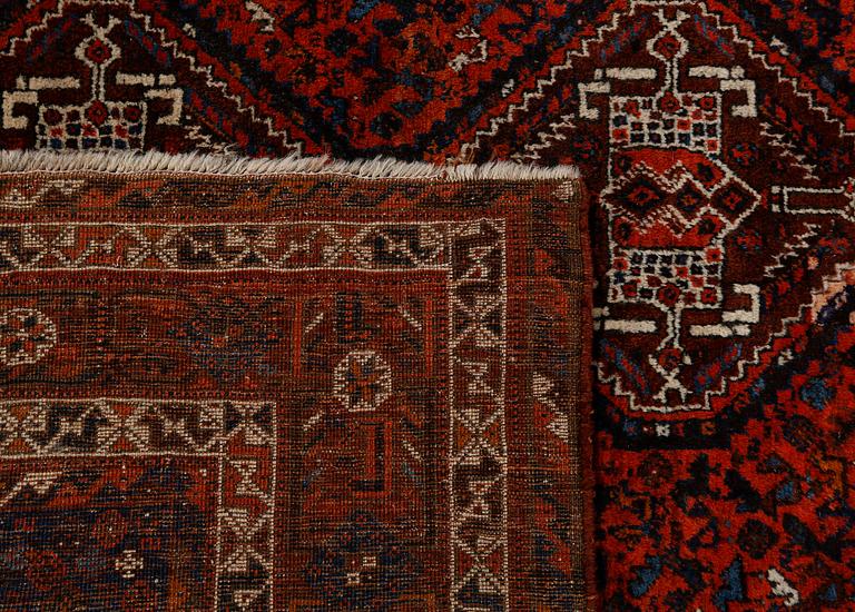 MATTA, orientalisk, modern tillverkning, ca 275 x 187 cm.
