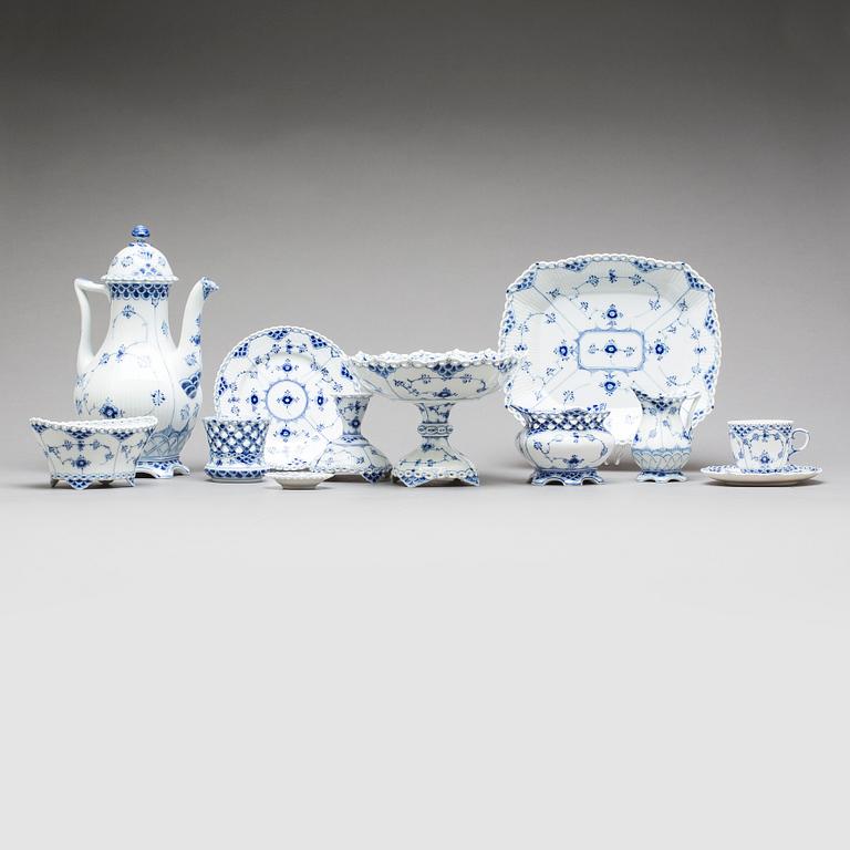 A ROYAL COPENHAGEN COFFEE SET, 39 piece of "Blue Fluted Full Lace.