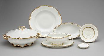 MATSERVIS, porslin, 105 delar, Haviland & Co i Limoge för NK, Stockholm, 1900-talets första hälft/mitt.