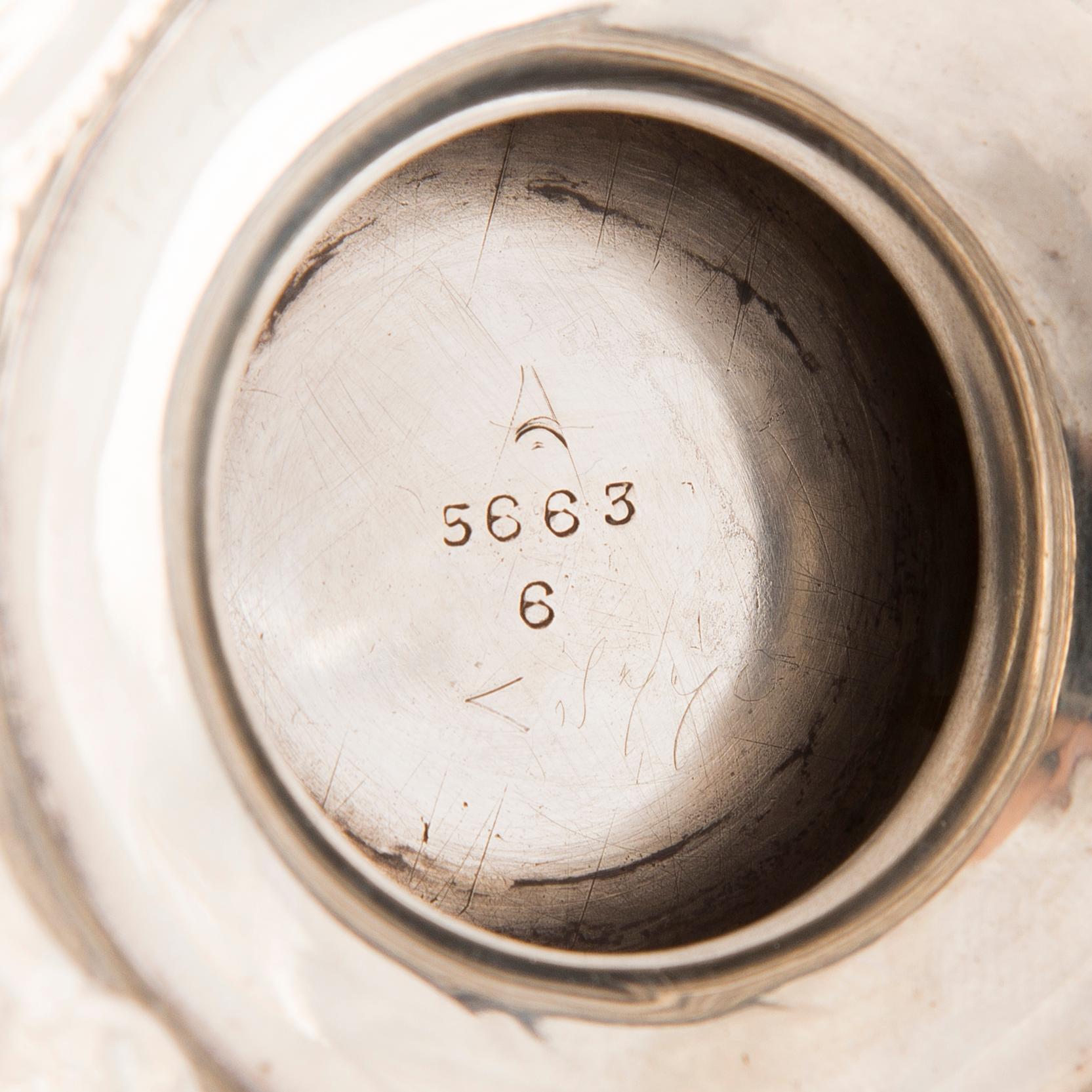 SKÅL PÅ FOT, silver, James Dixon & Sons, Sheffield 1904.