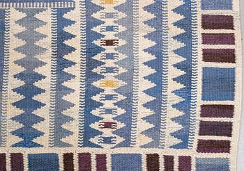 Barbro Nilsson, a carpet, "Salerno blå", flat weave, ca 307-308,5 x 201,5-204 cm, signed AB MMF BN.