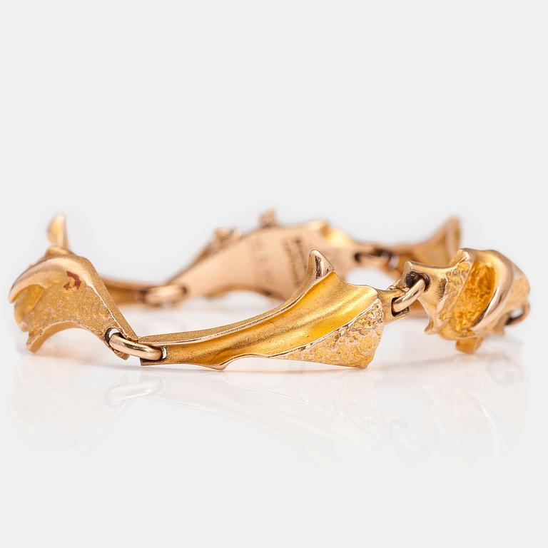 BJÖRN WECKSTRÖM, A 14K gold bracelet "Bali". Lapponia 1975.