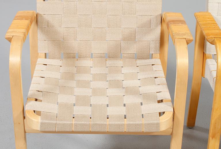 KARMSTOLAR, ett par, modell 45, Alvar Aalto, Artek, modellen formgiven 1947.