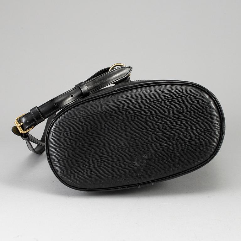 LOUIS VUITTON, a 'Randonne' black Epi bag.