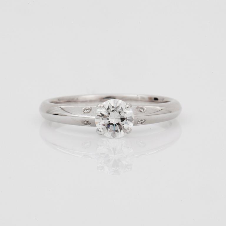 RING med briljantslipad diamant ca 0.5ct, H/VS1.