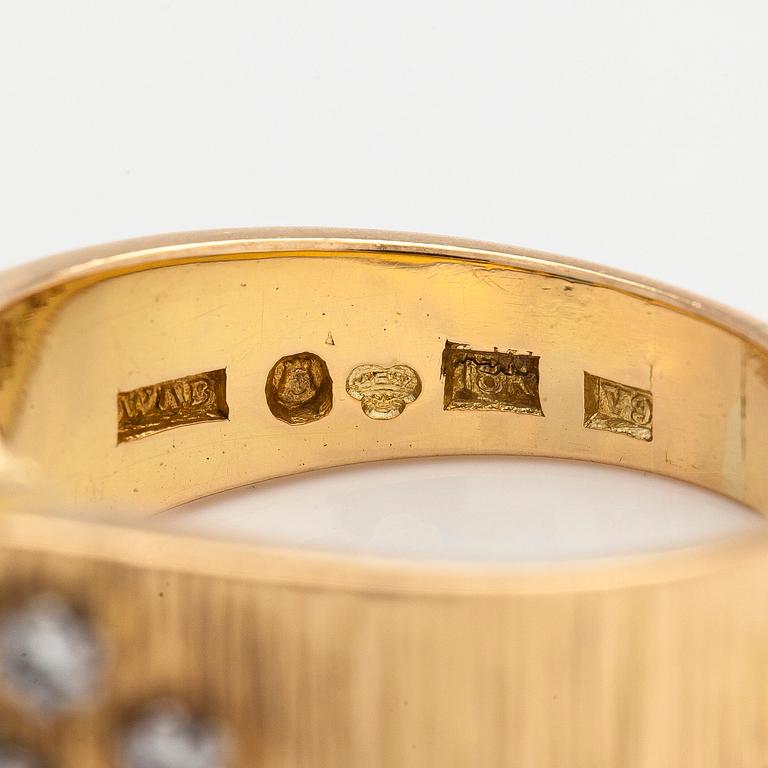 Sormus, 18K kultaa, smaragdi ja timantteja, Tukholma 1971.