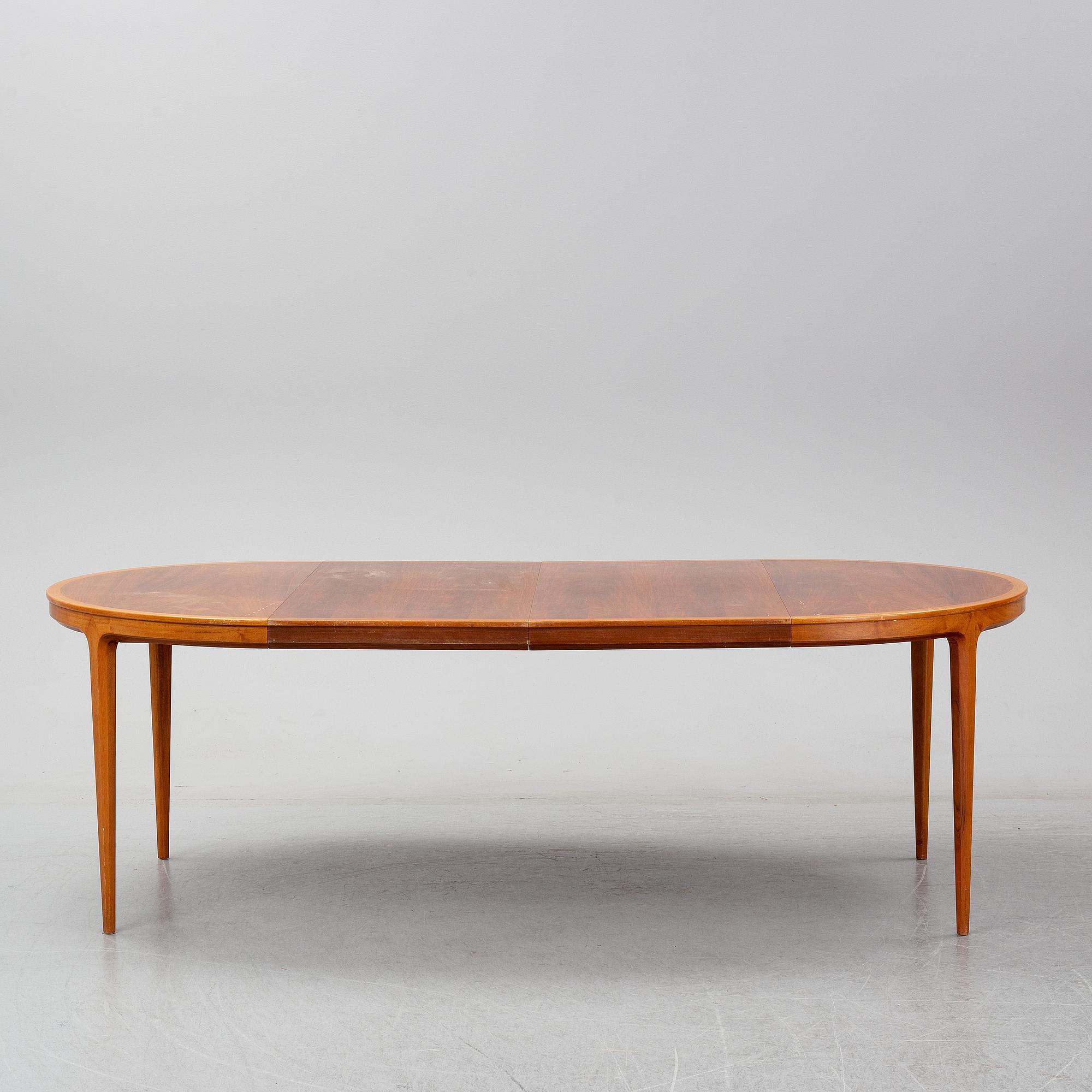 BERTIL FRIDHAGEN, a teak 'Diamant' dining table form Bodafors.