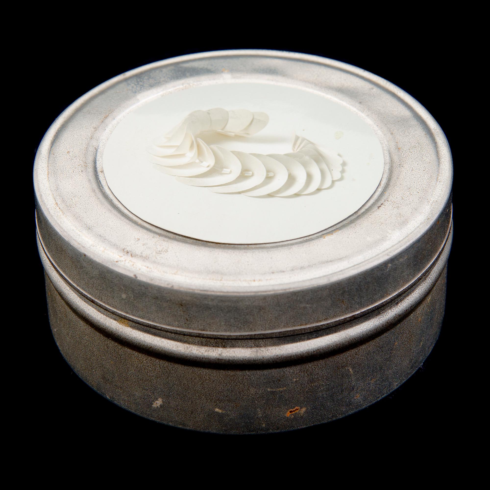 INNI PÄRNÄNEN, ARMBAND och ÖRHÄNGEN, silver, 2000.