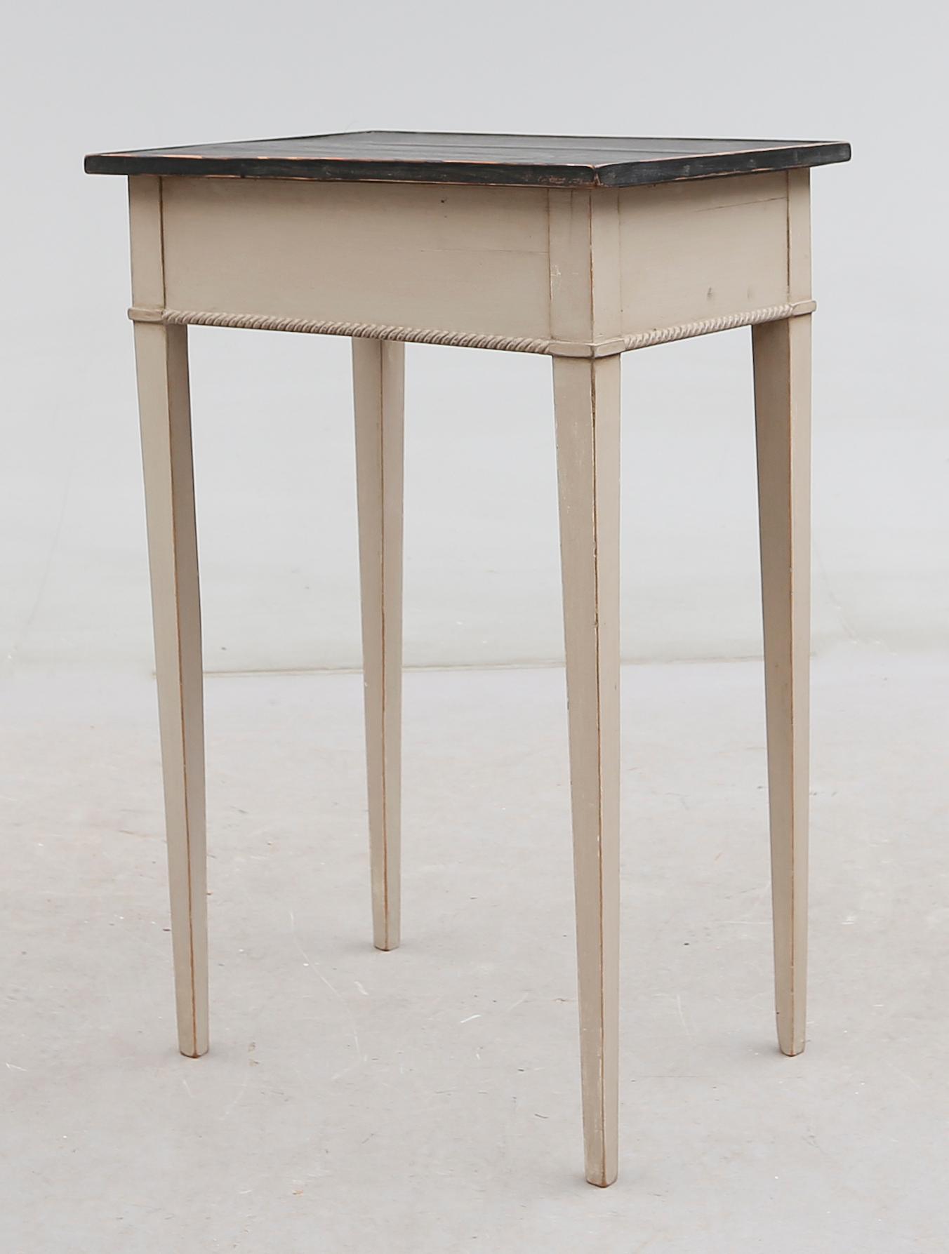 BORD, gustaviansk stil, 1900-talets första hälft.