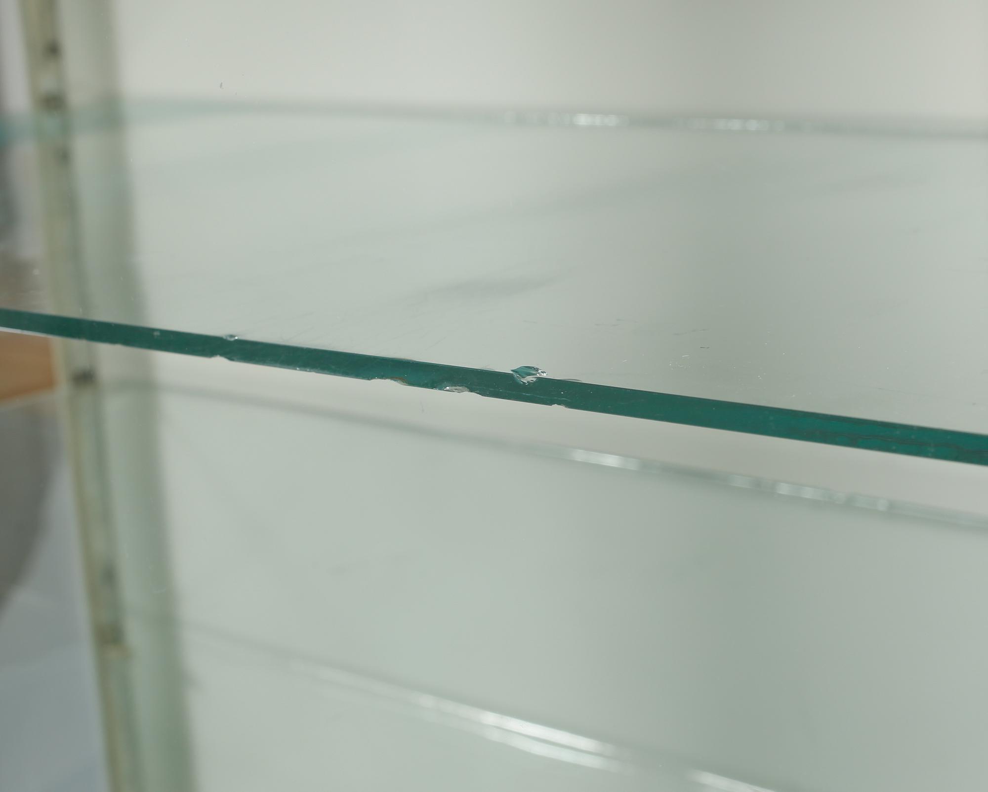 LÄKARSKÅP, 1900-talets andra hälft.