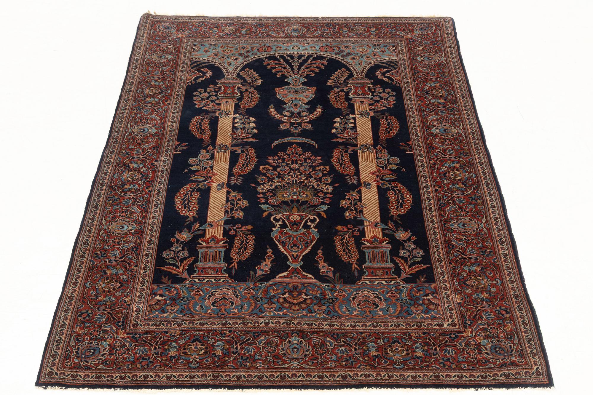 Carpet, Persian, approx. 210 x 133 cm.