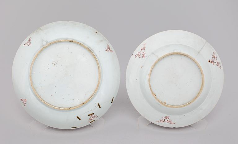 TALLRIKAR samt SKÅLFAT, 5+1, porslin, Qianlong, Kina 1700-tal.