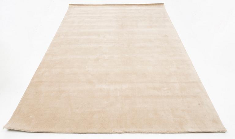 Matta, handtuftad, "Plain oatmeal" Layered, ca 350 x 250 cm.