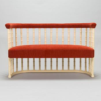 Eliel Saarinen, an early 20th-century Jugend sofa, N. Bomanin Höyrypuusepäntehdas, Turku, Finland.