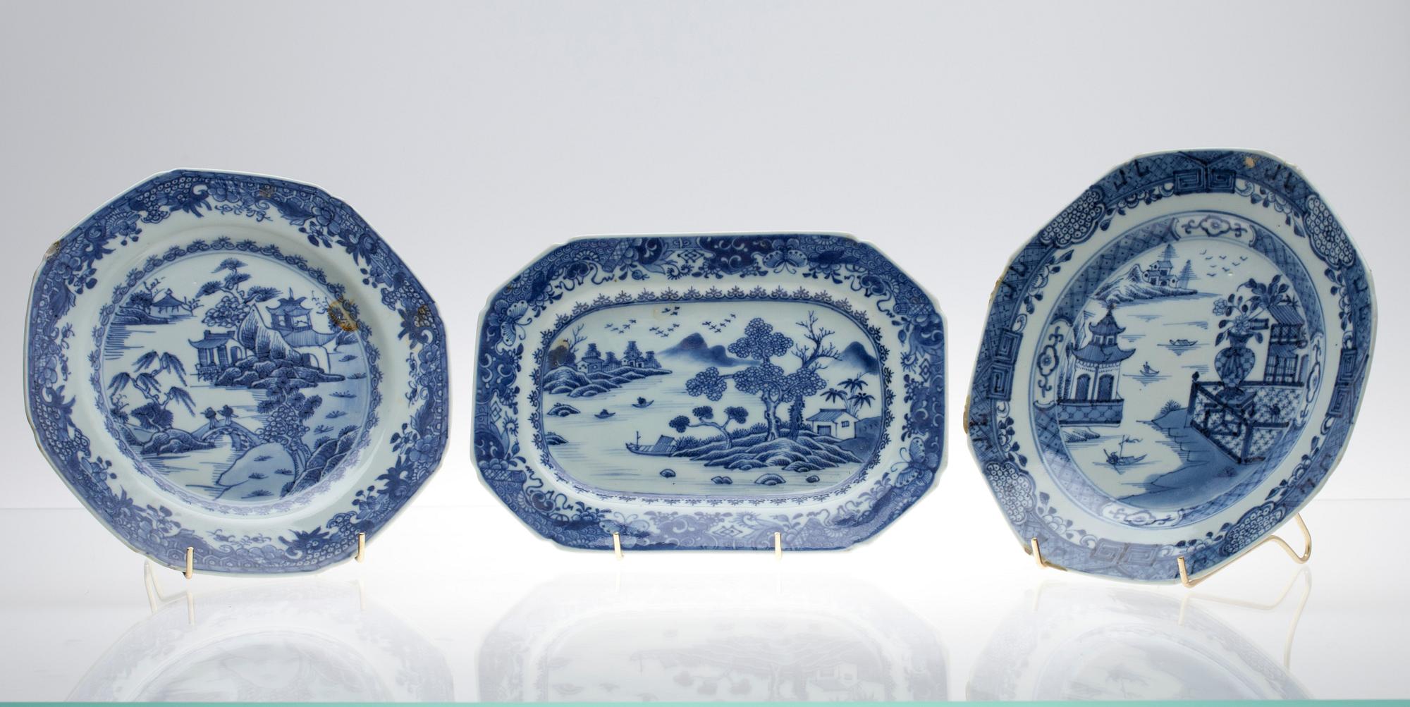 TALLRIKAR, 2  st samt FAT, porslin, Kina 1700-tal.